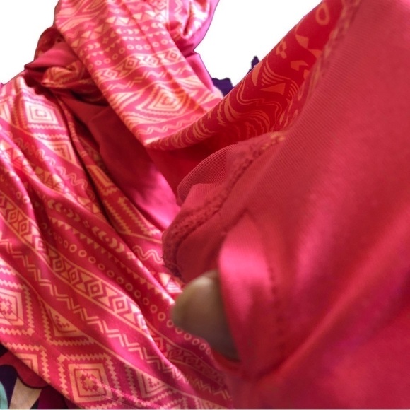 Born Activewear Top Women M Pink with Beige Tribal Print  Mock Turtleneck - Picture 4 of 8